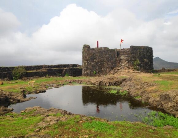 Things to See and Do When Visiting Visapur Fort